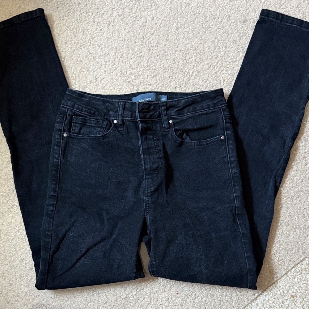 Classic Black Skinny Jeans